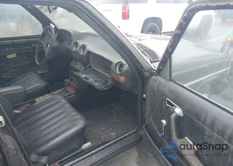 1982 Mercedes-Benz 240 D from USA, damaged, VIN WDBAB23A2CB344094